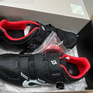 Men’s Peloton shoes for the bike !